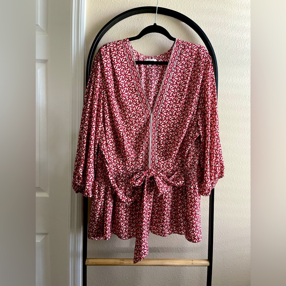 70s Inspired Cinched-Waist Patterned Blouse